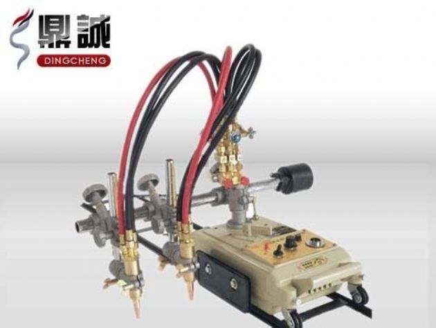 點擊查看詳細信息<br>標題：雙頭多頭火焰切割機 閱讀次數(shù)：4757