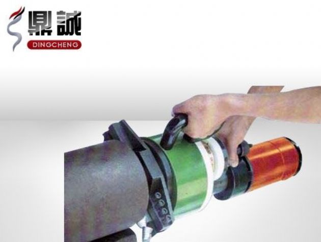 點擊查看詳細信息<br>標題：Y型內(nèi)漲式管子坡口機 閱讀次數(shù)：4881